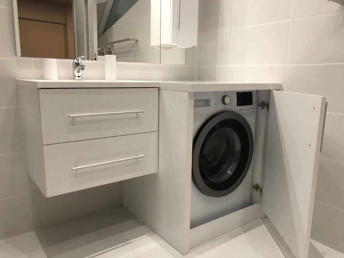 Stylish Westpark 2 Residence Lake View W8 Bucarest Extérieur photo